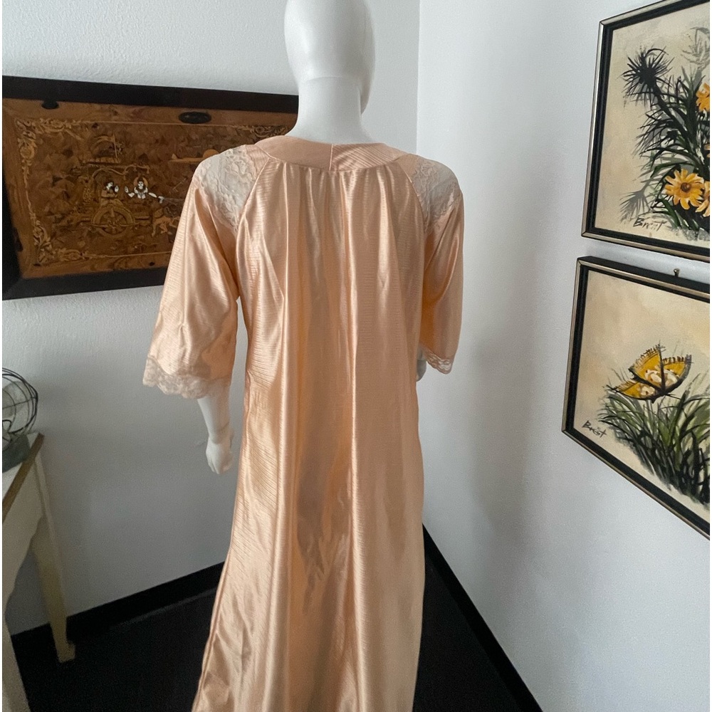 Modavon Peach Nylon Robe - Picture 5 of 10